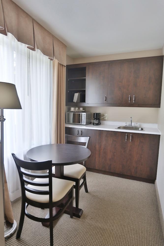 Hotel Le Versailles Saint-Sauveur Room photo