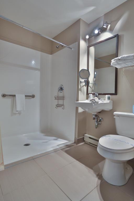Hotel Le Versailles Saint-Sauveur Room photo